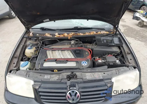 2001 Volkswagen Jetta Glx из США, поврежденный, VIN 3VWTG29M41M006048